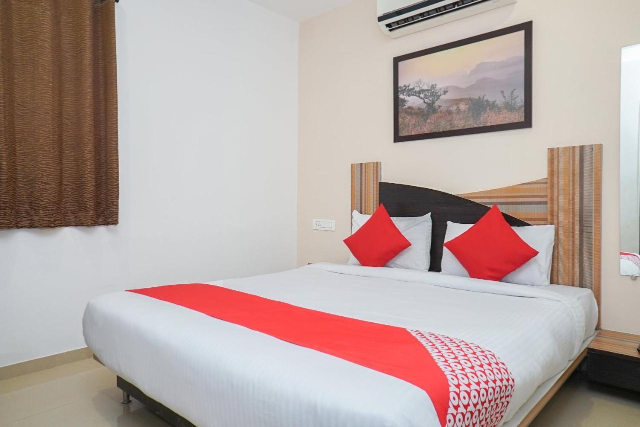 Oyo 19182 Hotel Montana โลนาวาลา ภายนอก รูปภาพ